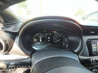 2024 Nissan Kicks SR - miniatura 9