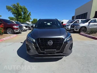 2024 Nissan Kicks SR – miniatura 2