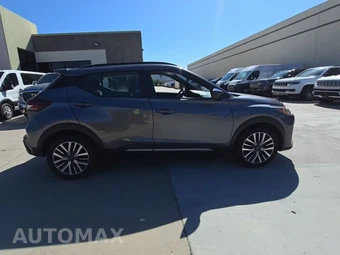 2024 Nissan Kicks SR – miniatura 5