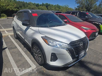 2024 Nissan Kicks SV – miniatura 3