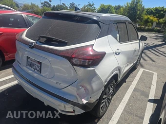 2024 Nissan Kicks SV – miniatura 4