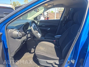 2024 Nissan Kicks SV - miniatura 7