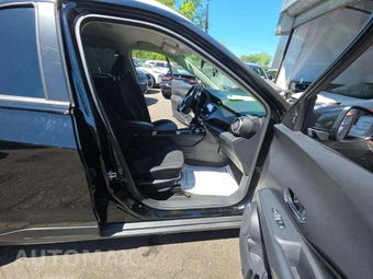 2024 Nissan Kicks SV – miniatura 18