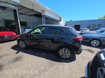 2024 Nissan Kicks SV – miniatura 2