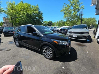 2024 Nissan Kicks SV – miniatura 4