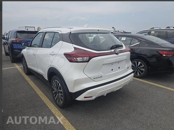 2024 Nissan Kicks SV - miniatura 3