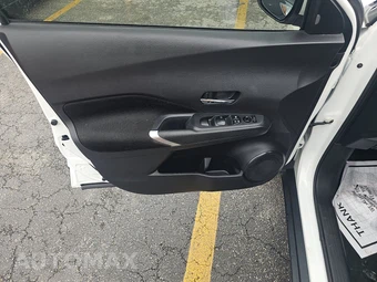 2024 Nissan Kicks SV – miniatura 9