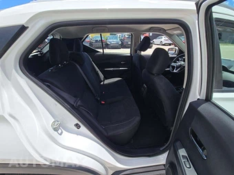 2024 Nissan Kicks SV - miniatura 13