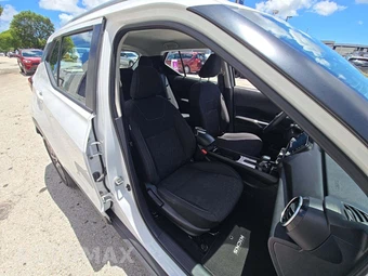 2024 Nissan Kicks SV - miniatura 15