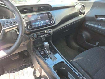 2024 Nissan Kicks SV – miniatura 10