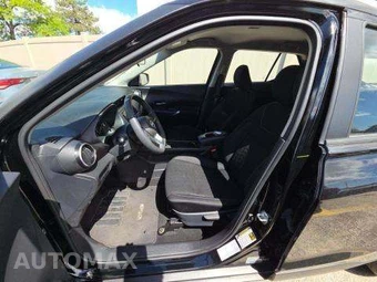 2024 Nissan Kicks SV – miniatura 6