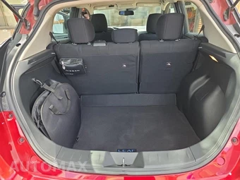 2024 Nissan LEAF SV PLUS - miniatura 17