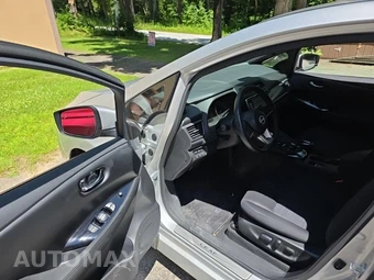2024 Nissan LEAF SV PLUS - miniatura 11