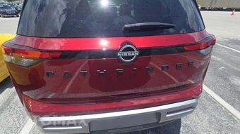 2024 Nissan Pathfinder Platinum - miniatura 23