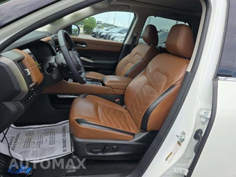 2024 Nissan Pathfinder Platinum - miniatura 3