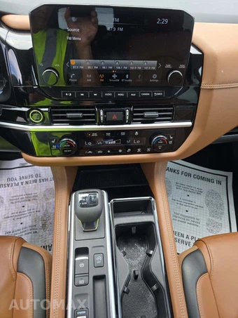 2024 Nissan Pathfinder Platinum - miniatura 7