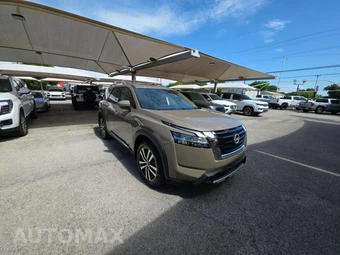2024 Nissan Pathfinder Platinum – miniatura 4