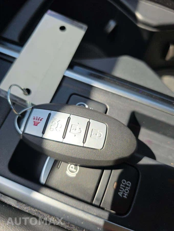 2024 Nissan Pathfinder Platinum – miniatura 8
