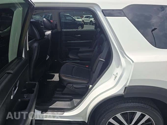 2024 Nissan Pathfinder Platinum – miniatura 10