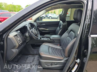 2024 Nissan Pathfinder Platinum – miniatura 6
