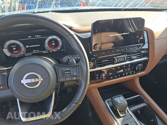 2024 Nissan Pathfinder Platinum – miniatura 11