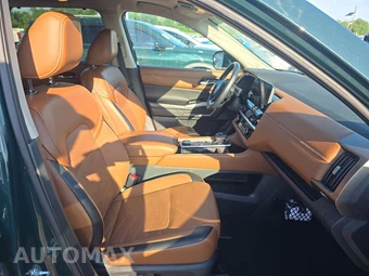 2024 Nissan Pathfinder Platinum – miniatura 8
