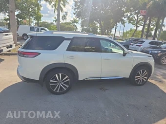 2024 Nissan Pathfinder Platinum - miniatura 4