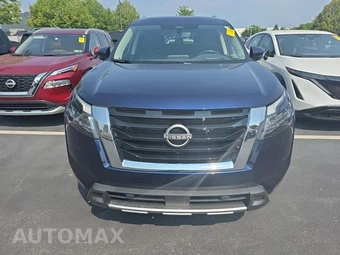 2024 Nissan Pathfinder Platinum - miniatura 2