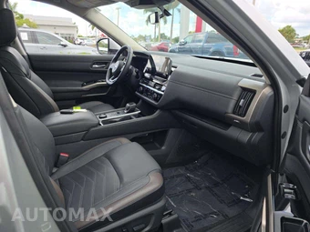 2024 Nissan Pathfinder Platinum - miniatura 19