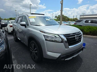 2024 Nissan Pathfinder Platinum - miniatura 4