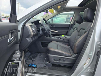 2024 Nissan Pathfinder Platinum - miniatura 6