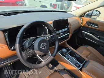 2024 Nissan Pathfinder Platinum - miniatura 11