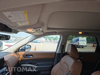 2024 Nissan Pathfinder Platinum - miniatura 19