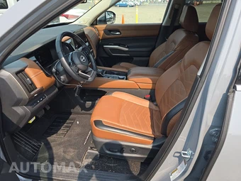 2024 Nissan Pathfinder Platinum - miniatura 7