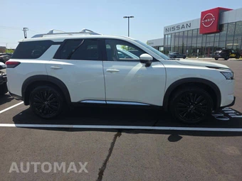 2024 Nissan Pathfinder Platinum – miniatura 4