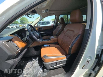 2024 Nissan Pathfinder Platinum – miniatura 6