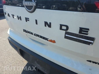 2024 Nissan Pathfinder Rock Creek - miniatura 19