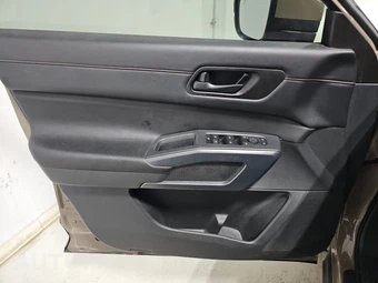 2024 Nissan Pathfinder Rock Creek – miniatura 9
