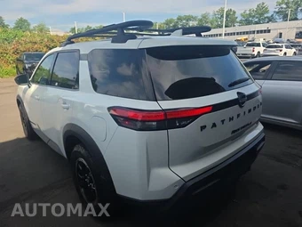 2024 Nissan Pathfinder Rock Creek – miniatura 6