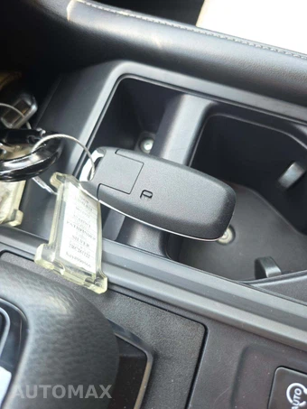 2024 Nissan Pathfinder S – miniatura 8
