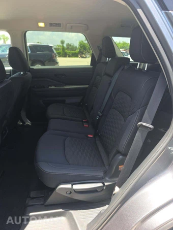 2024 Nissan Pathfinder S – miniatura 13