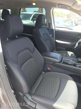 2024 Nissan Pathfinder S – miniatura 19
