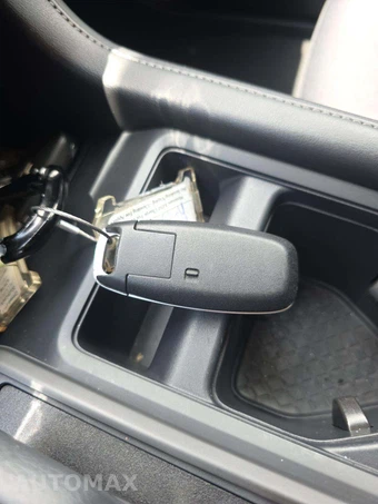 2024 Nissan Pathfinder S – miniatura 8
