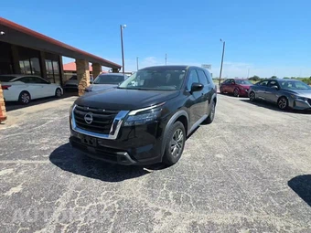 2024 Nissan Pathfinder S