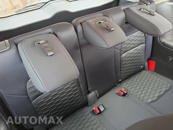 2024 Nissan Pathfinder S - miniatura 17