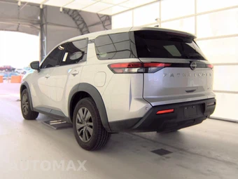 2024 Nissan Pathfinder S - miniatura 8