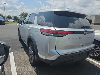 2024 Nissan Pathfinder S - miniatura 7