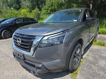 2024 Nissan Pathfinder S