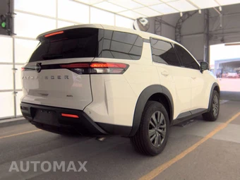 2024 Nissan Pathfinder S – miniatura 4