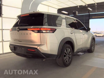 2024 Nissan Pathfinder S – miniatura 4
